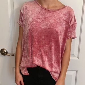 BOGO🍾 • Pink crushed velvet raw edge tee 👄